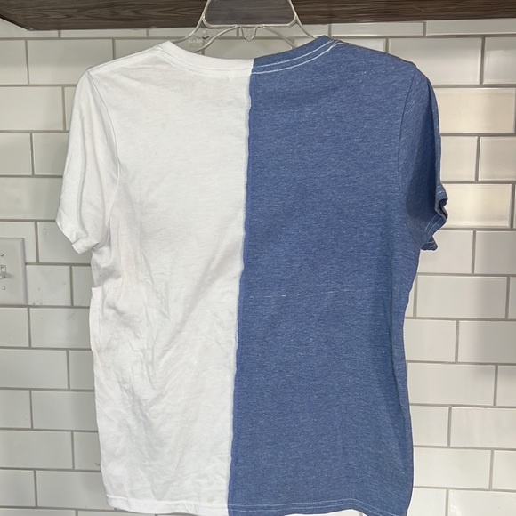 Cut and Paste Designed in California Blue and White Graphic Tee. Sz M. - Picture 4 of 4